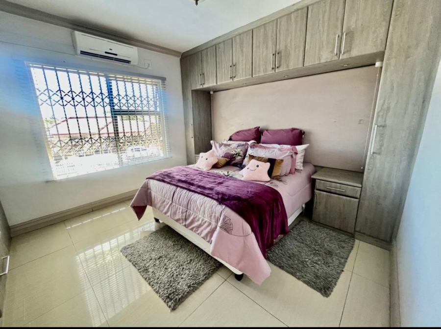 5 Bedroom Property for Sale in Roylglen Gardens Northern Cape